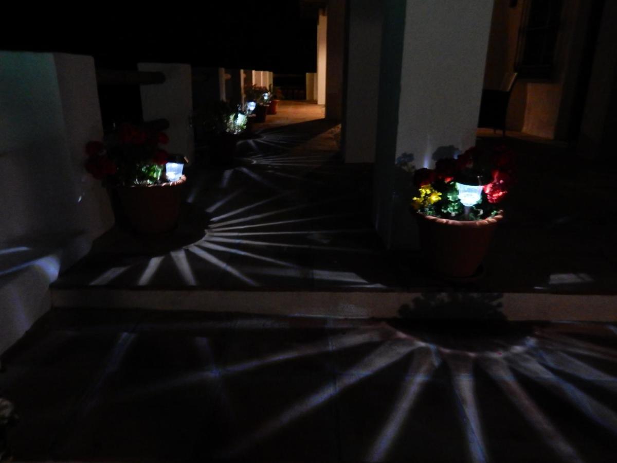 Casa Del Limonero Apartment Guaro Ngoại thất bức ảnh